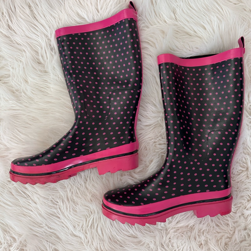 GMA rain boots